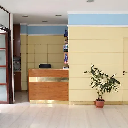 Nefeli Hotel 2*