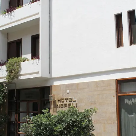 Nefeli Hotel 2*